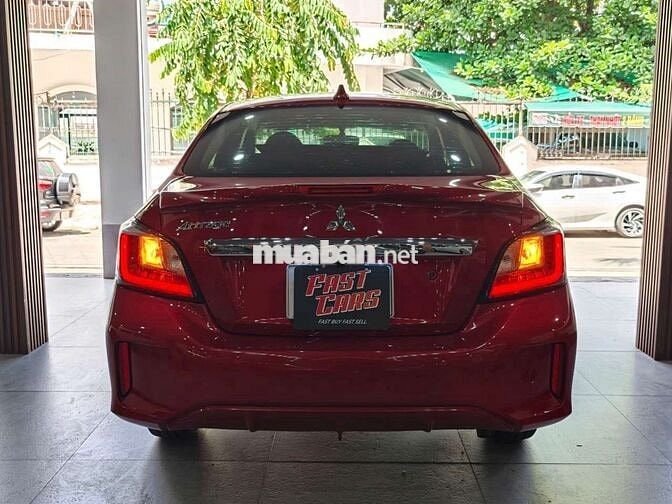 Mitsubishi Attrage 2020 Premium 1.2CVT,màu đỏ,3v2