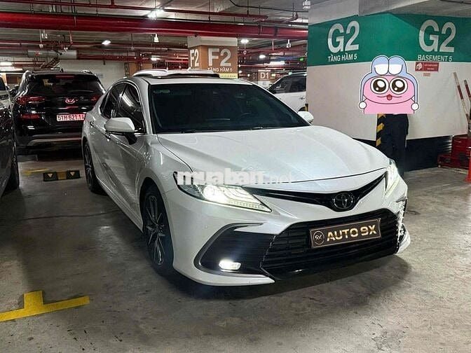 🚘 Toyota Camry 2.0Q Model 2023 - Trắng 5v km