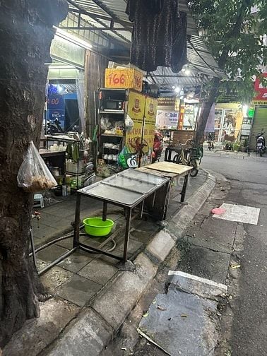 Chính chủ bán nhà tầng 1 Nghĩa tân lô góc 100 m2 MT 20 m KD tốt 11 tỷ