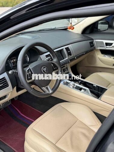 Jaguar XF 2.0 2014 Tự động 8 cấp Đen