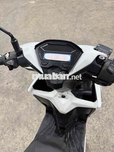 Honda Vario 150 Trắng