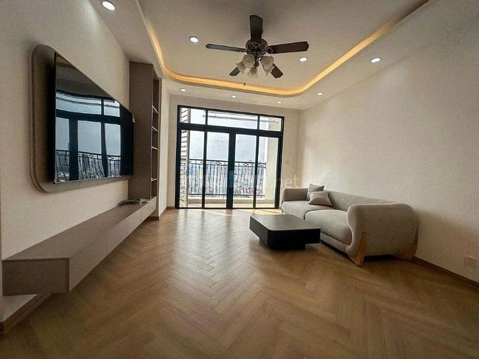 Bán gấp căn hộ A14 Mạc Thái Tổ, 2 ngủ, 58m2, 5.25 tỷ, TT Cầu Giấy.
