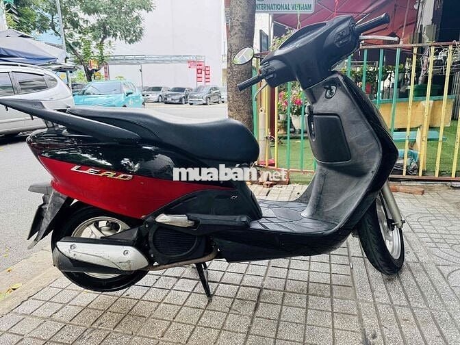 Honda Lead Đỏ đen