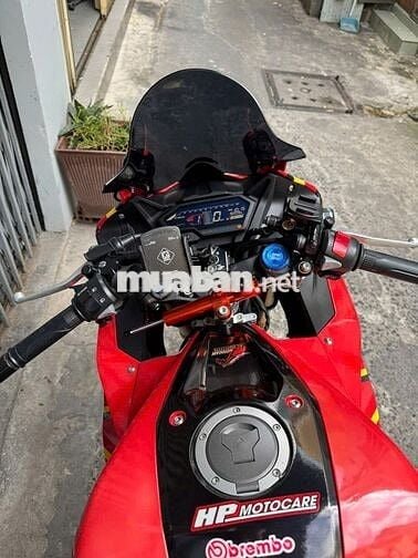 Honda CBR150R 150cc Đỏ HRC 9200km Bs Sài Gòn