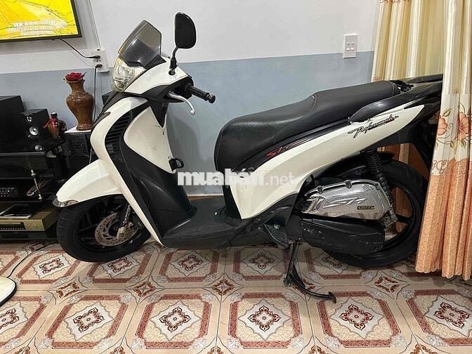 Honda SHVN 2012 Trắng