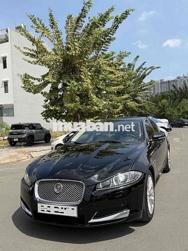 Jaguar XF 2.0 2014 Tự động 8 cấp Đen