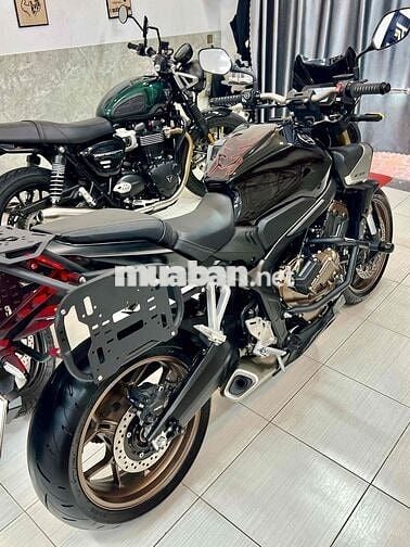 CB650R E-CLUTCH MODEL 2025 LIKE NEW BẢO HÀNH HÃNG