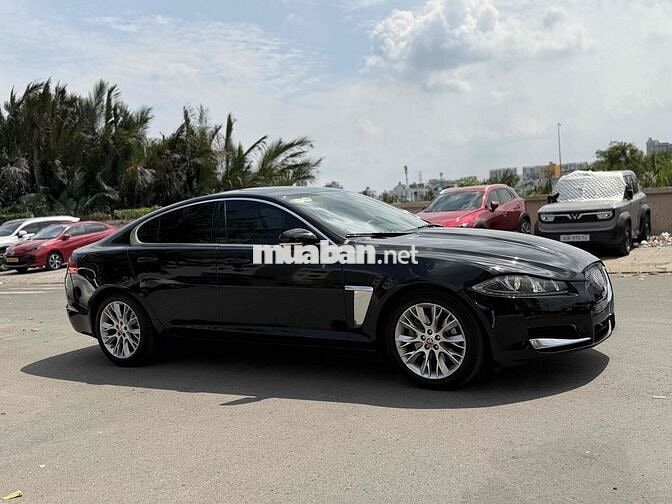 Jaguar XF 2.0 2014 Tự động 8 cấp Đen