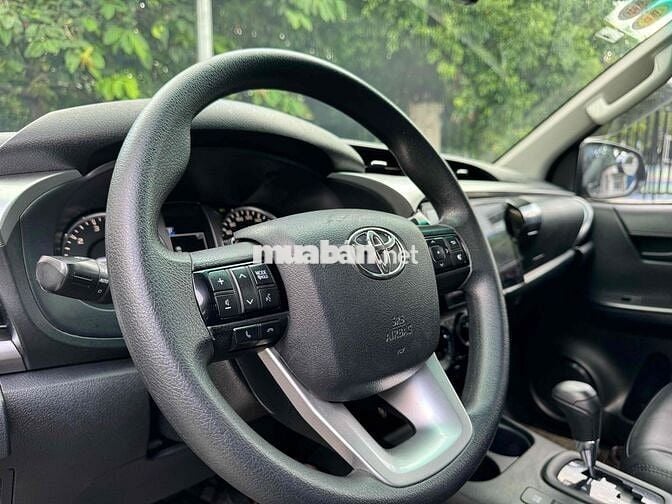 Toyota Hilux 2020 Số tự động 1 cầu, xe tại nhà