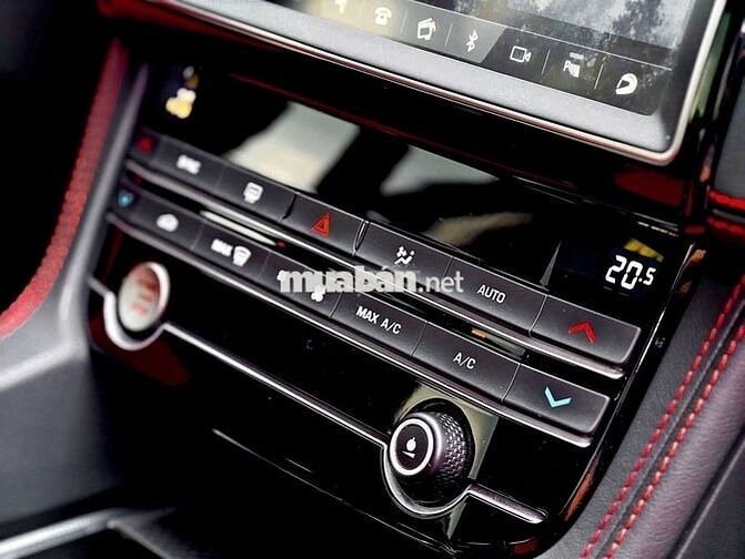 Jaguar F-Pace R-Sport 2019 siêu lướt độc nhất VN