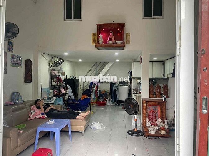 bán nhà chính chủ hàng xóm EON MALL