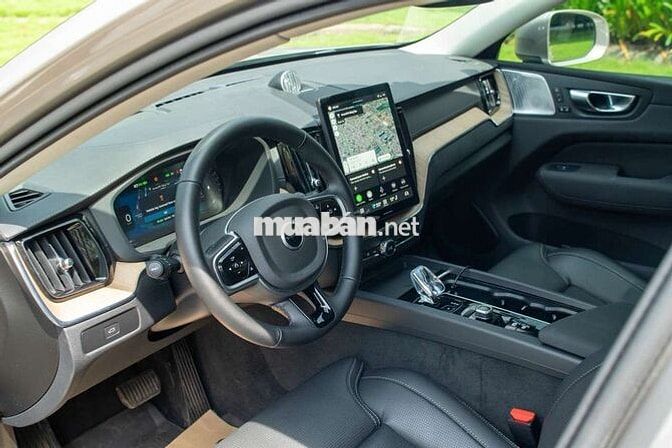 Volvo XC60 Ultra model 2026 siêu lướt 8.800km