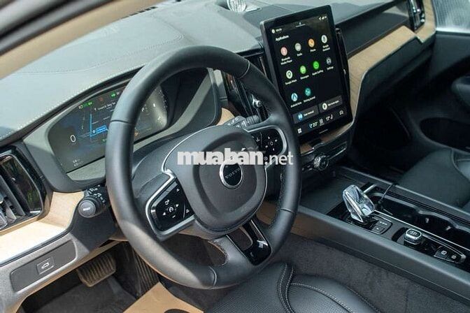Volvo XC60 Ultra model 2026 siêu lướt 8.800km