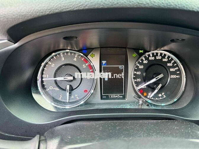 Toyota Hilux 2020 Số tự động 1 cầu, xe tại nhà