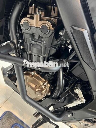 CB650R E-CLUTCH MODEL 2025 LIKE NEW BẢO HÀNH HÃNG
