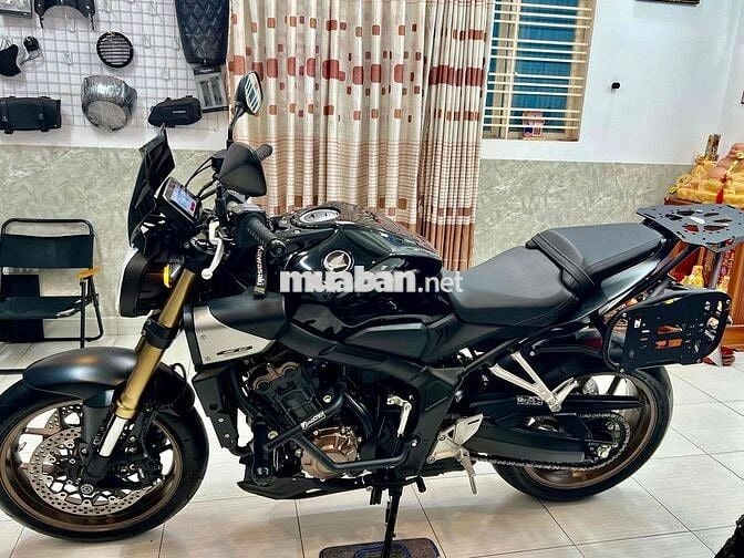 CB650R E-CLUTCH MODEL 2025 LIKE NEW BẢO HÀNH HÃNG