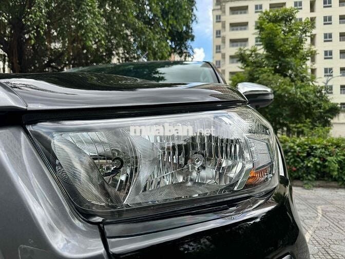 Toyota Hilux 2020 Số tự động 1 cầu, xe tại nhà