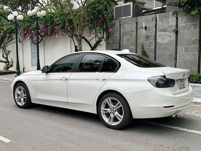 BMW 320i 2013 Trắng