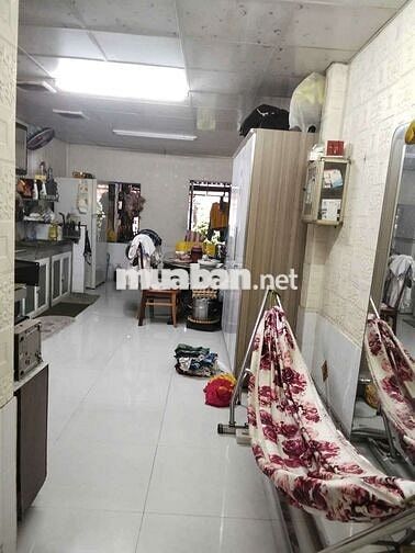 🏡 NHÀ CẤP 4 VỊ TRÍ VÀNG – NGAY NGÃ TƯ LÊ VĂN LƯƠNG & NG. THỊ THẬP Q.7