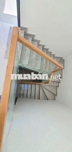 Nhà Nguyên Căn Mới Đường Nguyễn Văn Đừng - 3PM 4WC - 3.7x14.2m