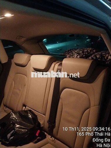Audi Q5 Trắng 5 chỗ