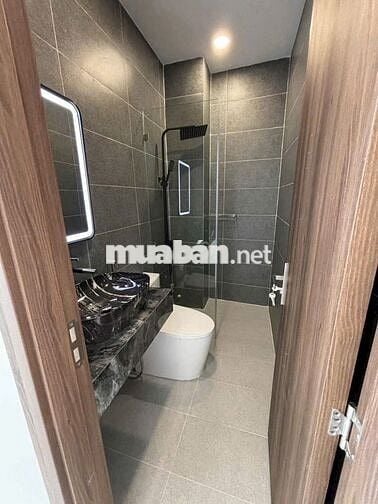 Nhà Nguyên Căn Mới Đường Nguyễn Văn Đừng - 3PM 4WC - 3.7x14.2m