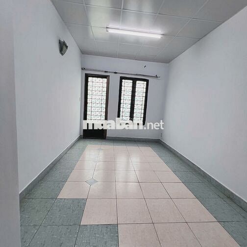 CHO THUÊ NHÀ VILA SÂN VƯỜN (TRƯỚC /SAU)