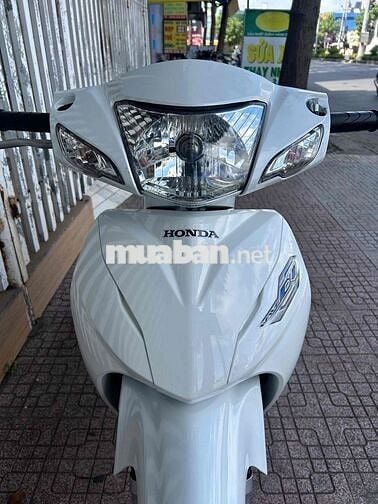 Honda Wave A110 2023 Trắng zin êm keng đẹp