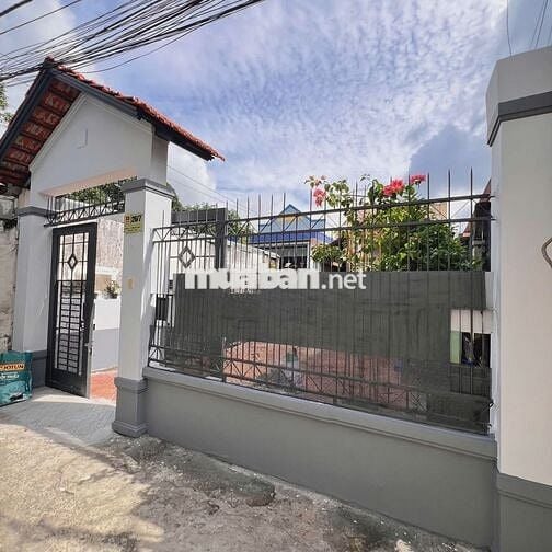 CHO THUÊ NHÀ VILA SÂN VƯỜN (TRƯỚC /SAU)