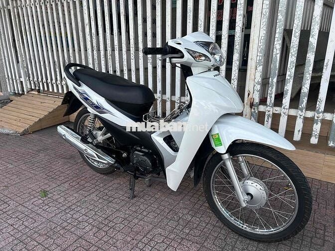 Honda Wave A110 2023 Trắng zin êm keng đẹp