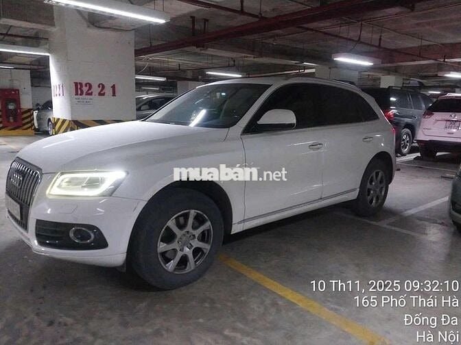Audi Q5 Trắng 5 chỗ