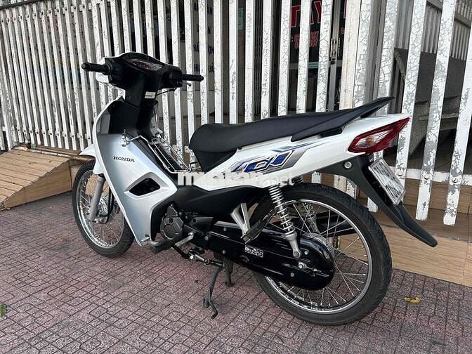 Honda Wave A110 2023 Trắng zin êm keng đẹp