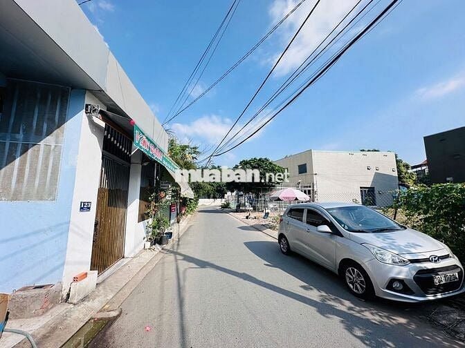CHỦ CẦN BÁN ĐẤT CÓ NHÀ C4_HẺM ÔTÔ THÔNG_GẦN CÔNG VIÊN_NGANG 6,2M