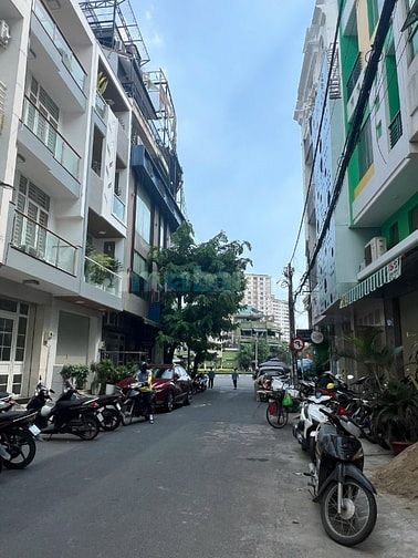 MT KHU ĐƯỜNG HOA – 5 TẦNG –NGAY KHU ẨM THỰC PHAN XÍCH LONG