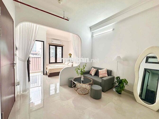Cho thuê ccmn 89 Phạm Văn Đồng,Cầu Giấy - 35m2 - nha mơi full nội thất
