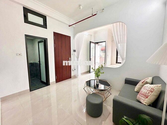 Cho thuê ccmn 89 Phạm Văn Đồng,Cầu Giấy - 35m2 - nha mơi full nội thất
