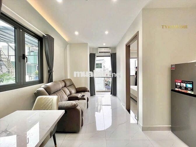1N1K mới, full nội thất ban công giặt riêng, ngay Vincom Trần Duy Hưng