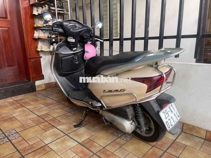 Honda Lead 2011 Vàng kem nguyên bản nữ dùng