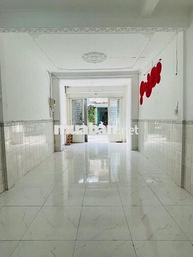 NHÀ HẺM XE TẢI MINH PHỤNG Q.6 - SẴN DÒNG TIỀN