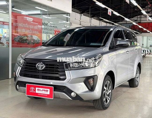 Toyota Innova 2023 Số sàn 55.000km Bạc