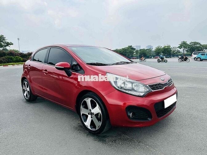 Kia Rio Hatchback 1.4AT 2014 Đỏ Tự động