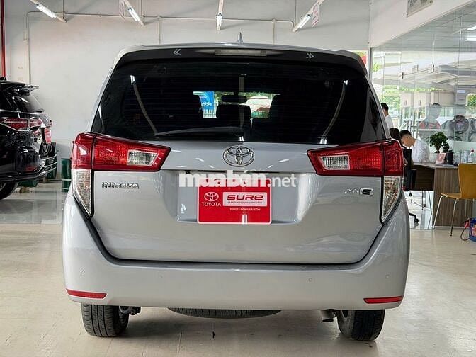 Toyota Innova 2023 Số sàn 55.000km Bạc