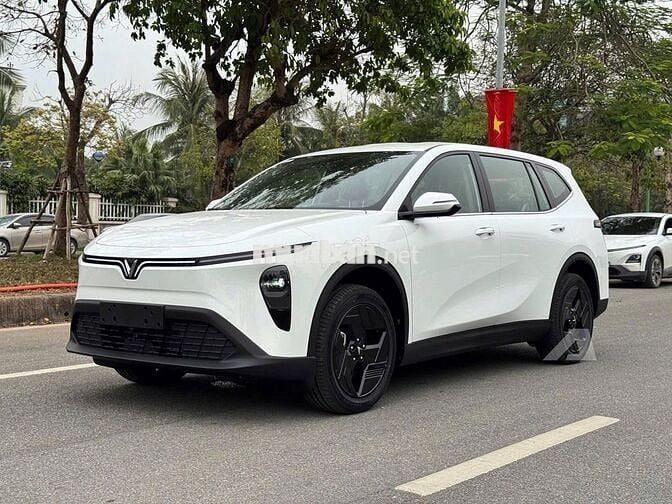 VinFast MPV7 Trắng Ô tô điện