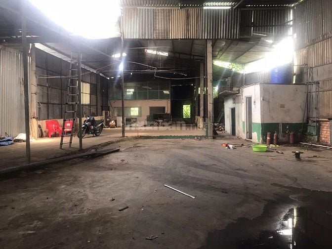 cho thuê kho xưởng mt tô ký ,ql1a .xe container ra vào thuận tiện