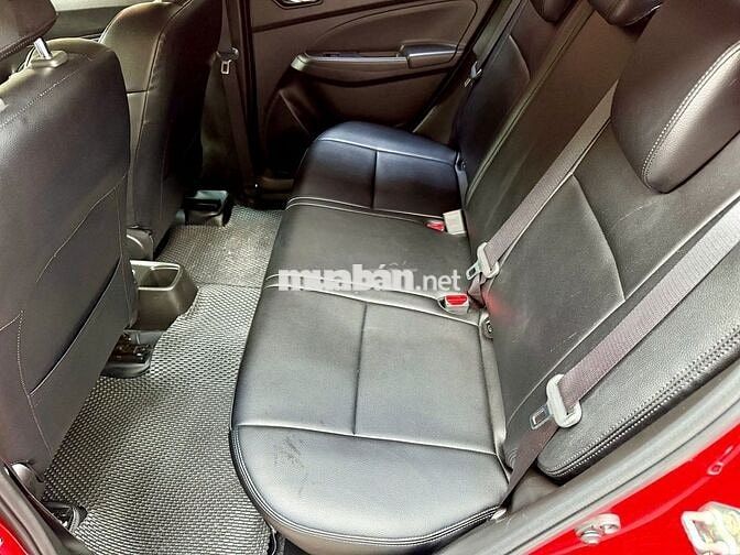 Suzuki Swift GLX 1.2 AT 2023 Đỏ | 40,000 Km