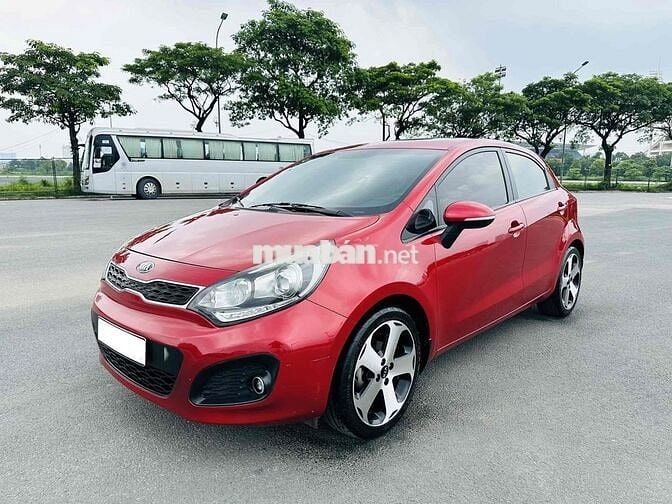 Kia Rio Hatchback 1.4AT 2014 Đỏ Tự động