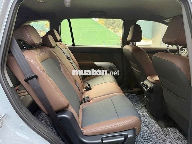 VinFast MPV7 Trắng Ô tô điện