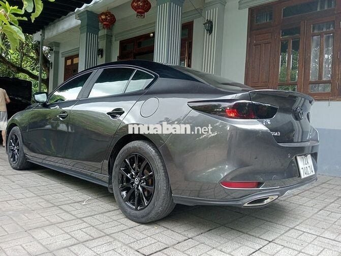 Mazda Mazda 3 Luxury 2023 Xám 35729 km
