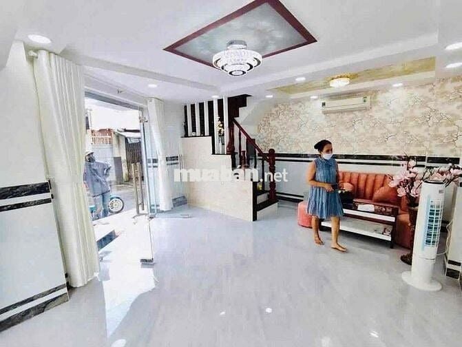 Góc HXH Phan Đình Phùng, Phường Cầu Kiệu, Quận Phú Nhuận Diện