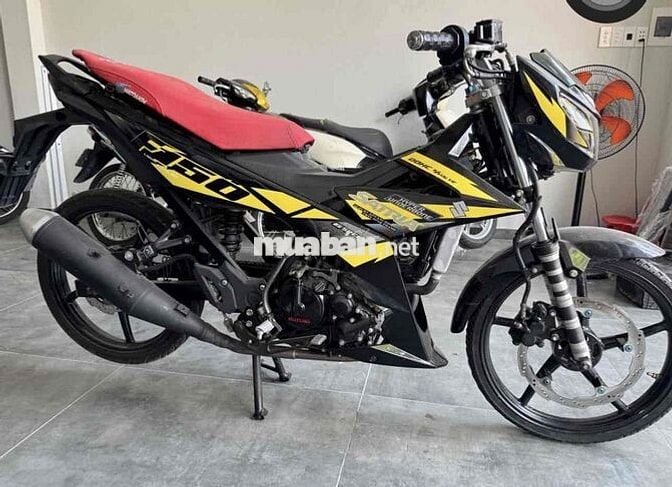 Suzuki Satria F150 Đen Vàng Đỏ